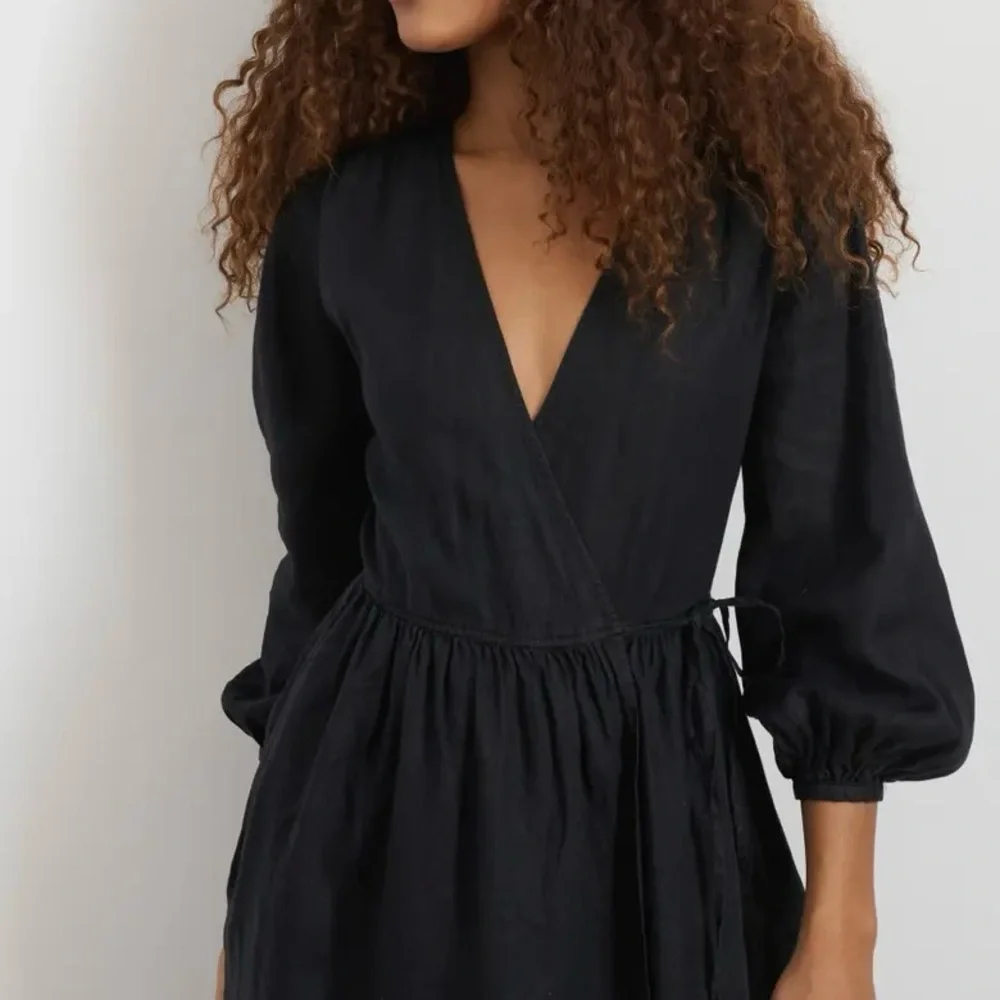 NWOT Alex Mill Lauren Long Sleeve Linen Maxi Wrap Dress in Rich Black Large